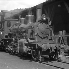 21a No.203 at Kullbingen Arendal Station in 1962. (Norsk Jernbanemuseum)